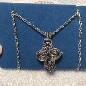 Avon 2005 Prayer Locket Necklace